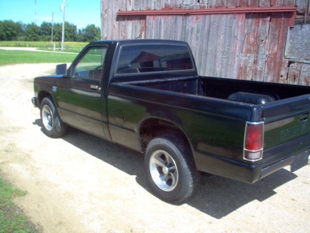 1984 Black Chevrolet S-10