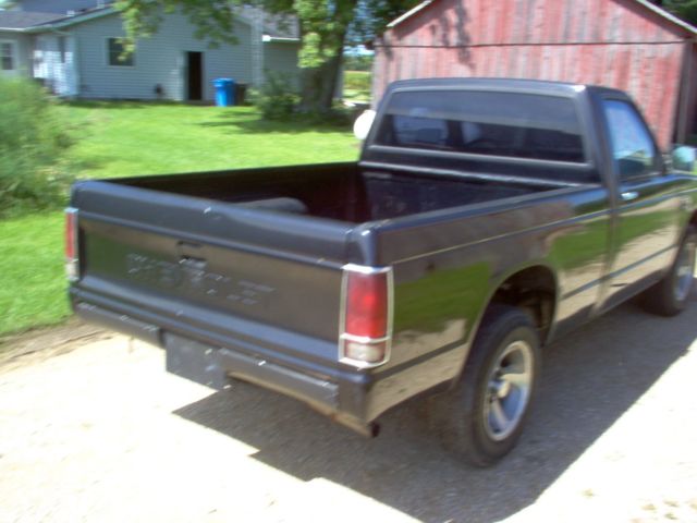 1984 Black Chevrolet S-10
