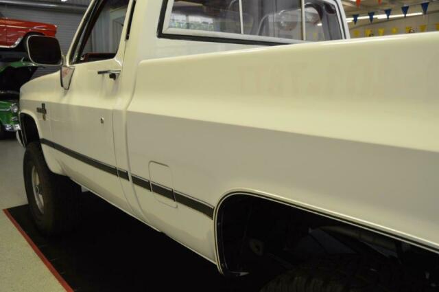 1984 White Chevrolet C-10