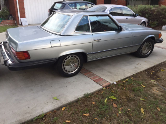 1984 silver blue Mercedes-Benz 300-Series Convertible