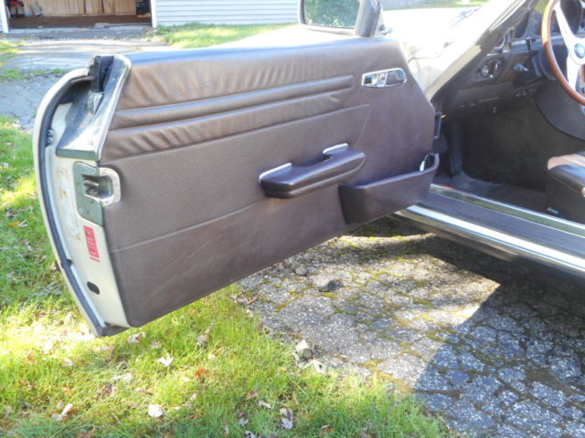 1984 Mercedes-Benz SL-Class