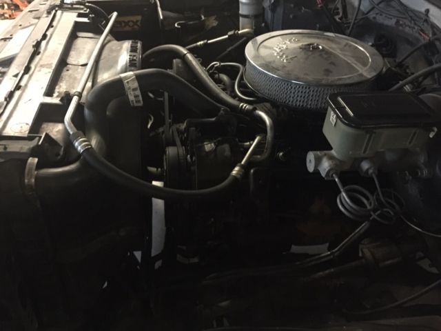 1984 Silver Chevrolet Silverado 1500