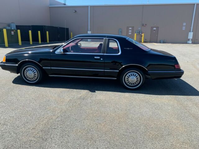 1984 Black Ford Thunderbird Coupe