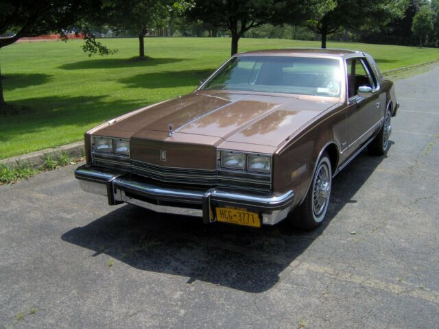 1984 Brown Oldsmobile Toronado Coupe