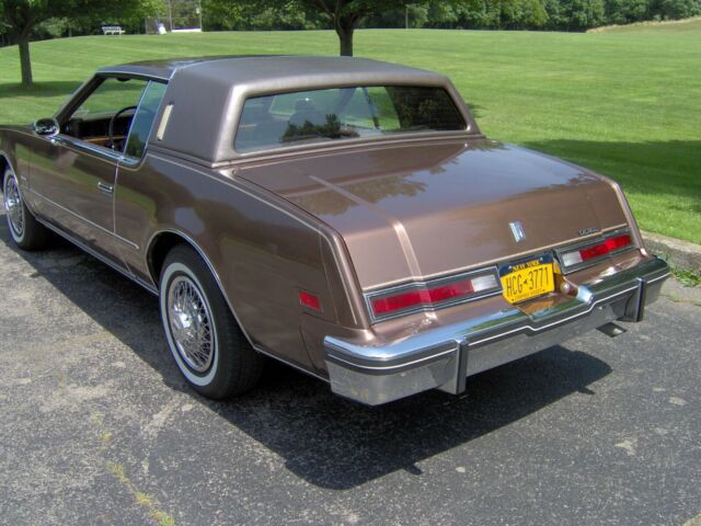 1984 Brown Oldsmobile Toronado Coupe