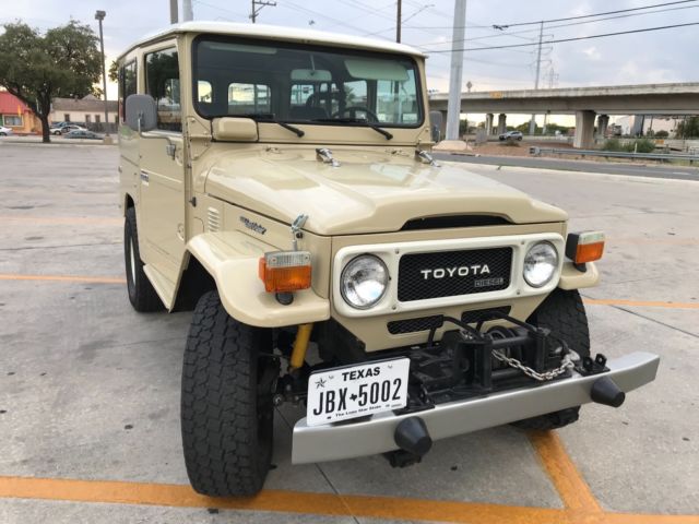 1984 BEIGE Toyota Land Cruiser SUV