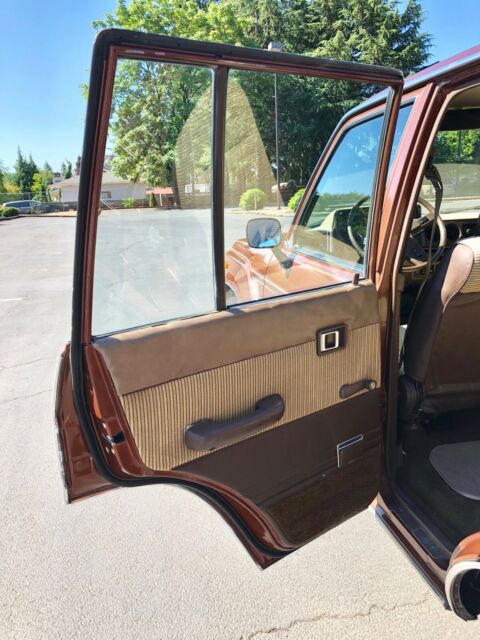 1984 Brown Toyota Land Cruiser SUV