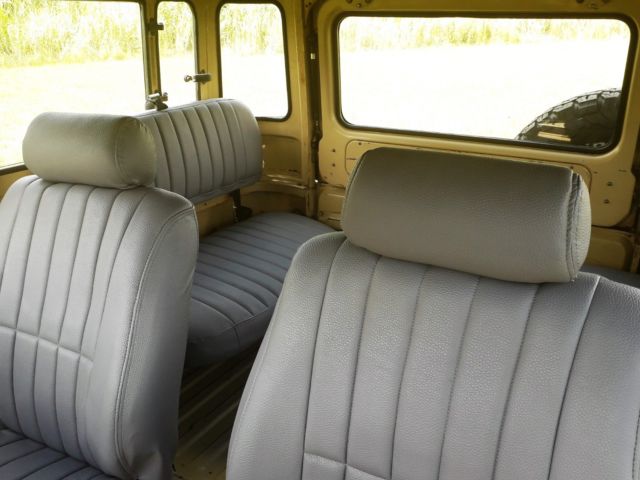 1984 BEIGE Toyota Land Cruiser SUV