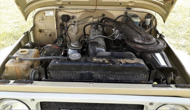 1984 BEIGE Toyota Land Cruiser SUV