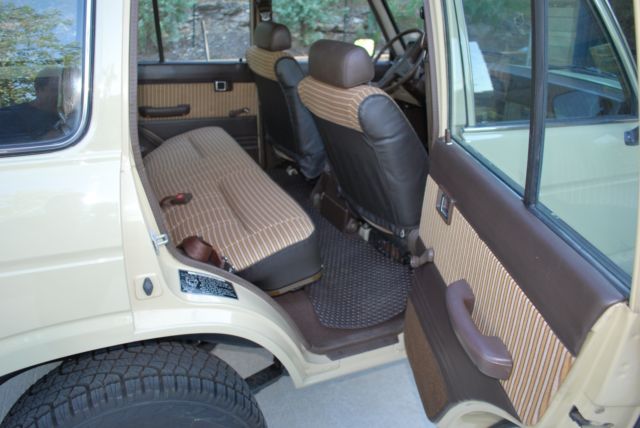 1984 tan Toyota Land Cruiser 4 door