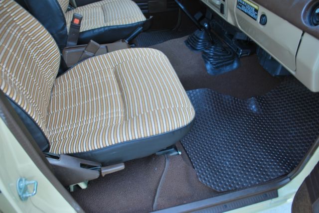 1984 tan Toyota Land Cruiser 4 door