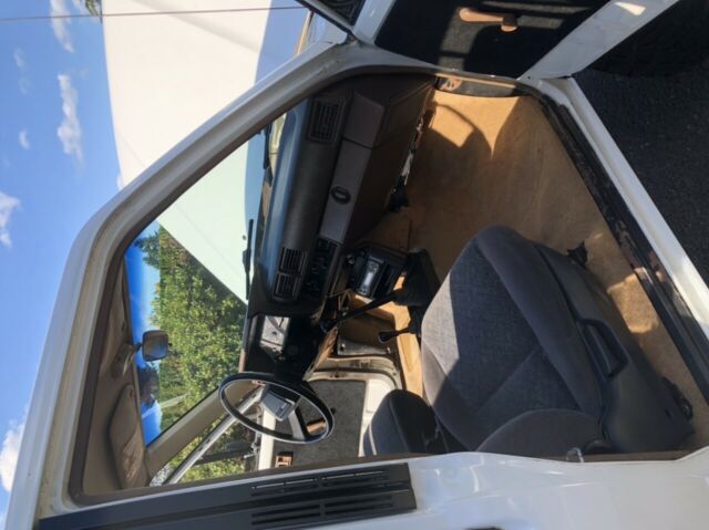 1984 White Toyota Pickup Extended Cab Pickup