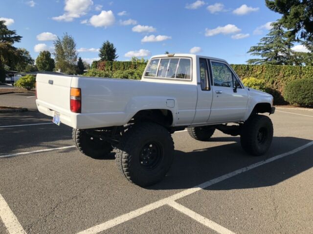 1984 White Toyota Pickup Extended Cab Pickup