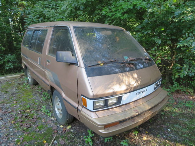 1984 Tan Toyota Van Wagon Standard Passenger Van