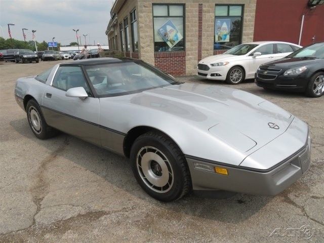 1984 Silver Chevrolet Corvette
