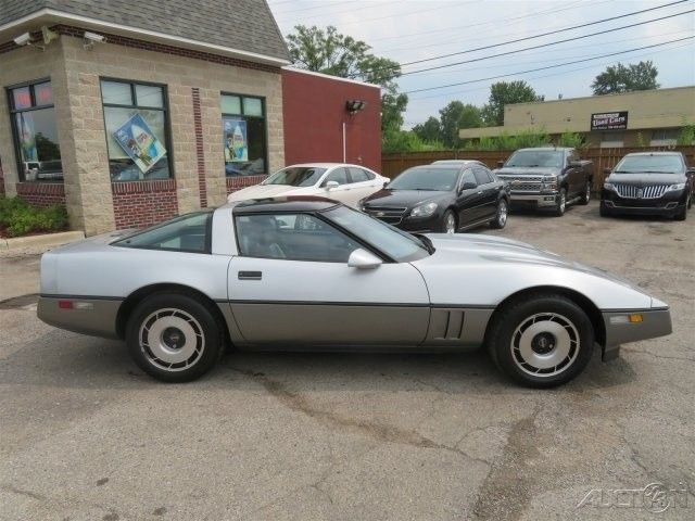 1984 Silver Chevrolet Corvette