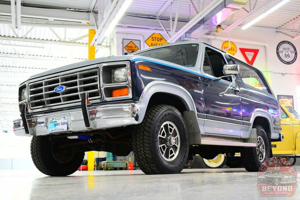1984 Gold Ford Bronco SUV