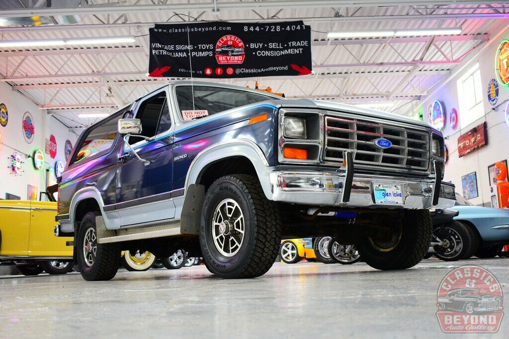 1984 Gold Ford Bronco SUV