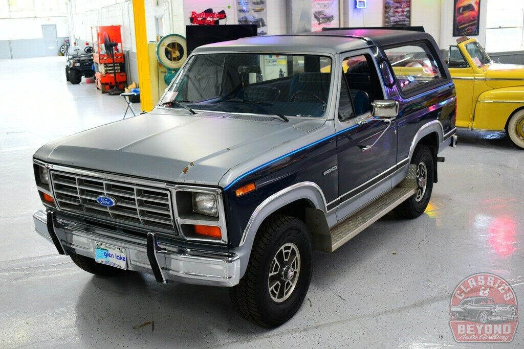 1984 Gold Ford Bronco SUV