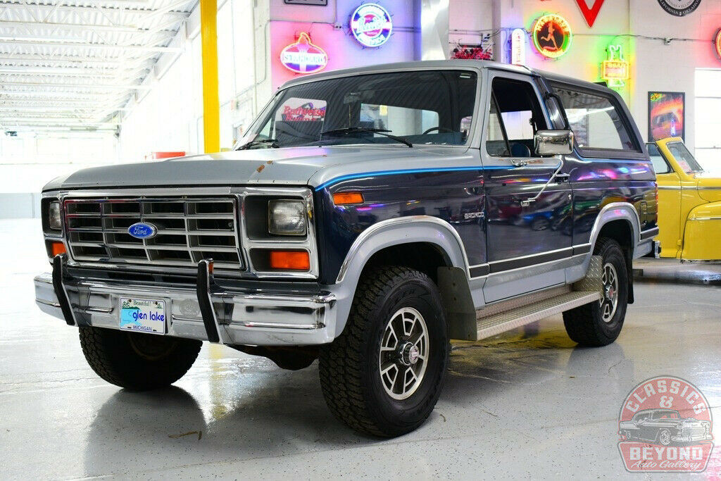 1984 Gold Ford Bronco SUV