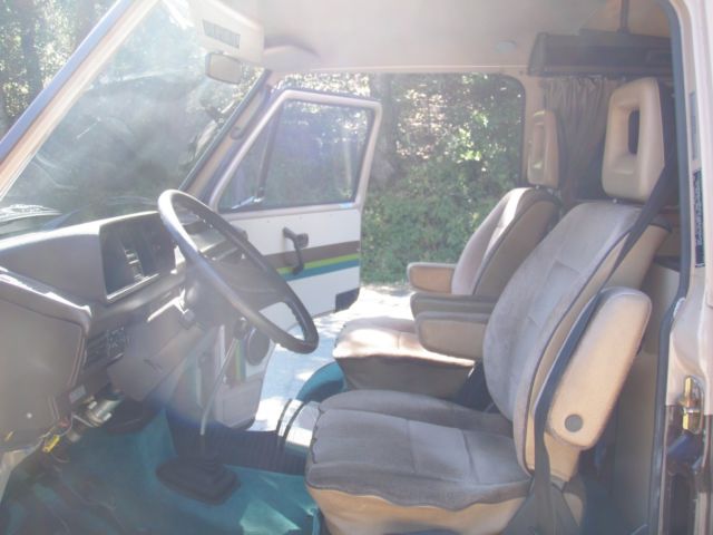 1984 Blue Volkswagen Bus/Vanagon Camper