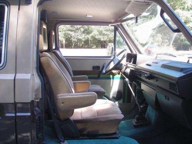 1984 Blue Volkswagen Bus/Vanagon Camper
