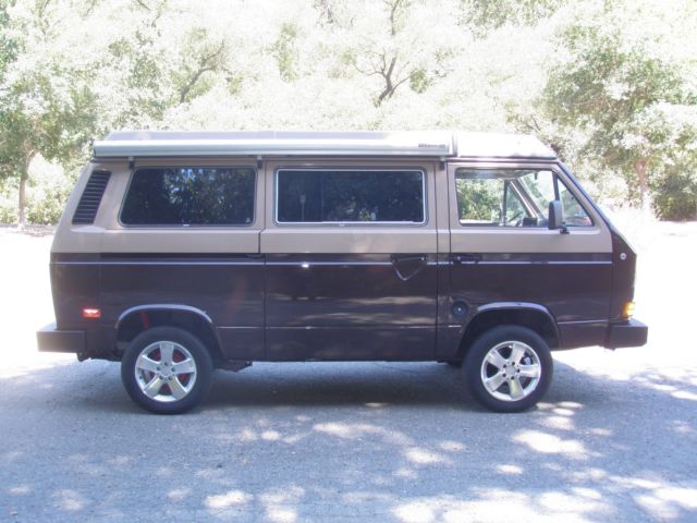 1984 Blue Volkswagen Bus/Vanagon Camper