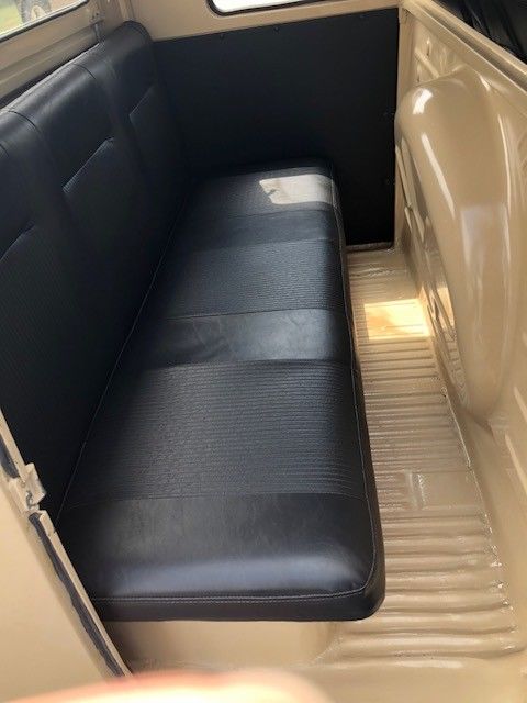 1980 Beige Volkswagen Bus/Vanagon Crew Cab Pickup