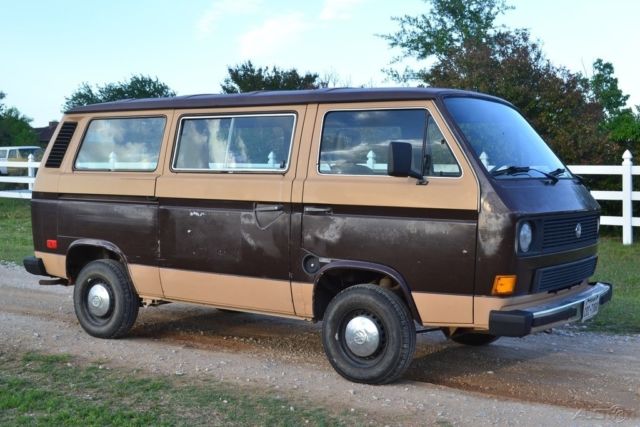 1984 Brown Volkswagen Bus/Vanagon Minivan/Van