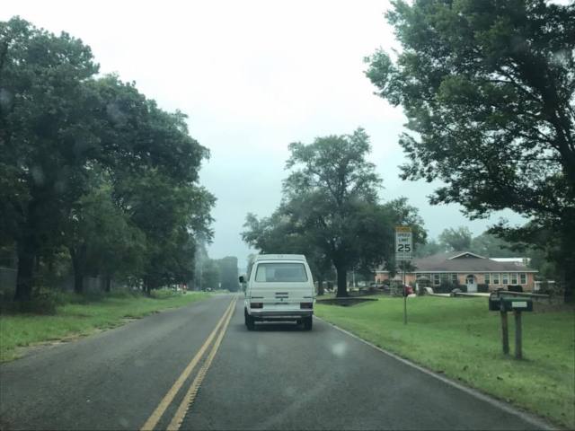 1984 White Volkswagen Bus/Vanagon