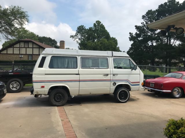 1984 White Volkswagen Bus/Vanagon