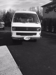 1984 White Volkswagen Bus/Vanagon Van Camper