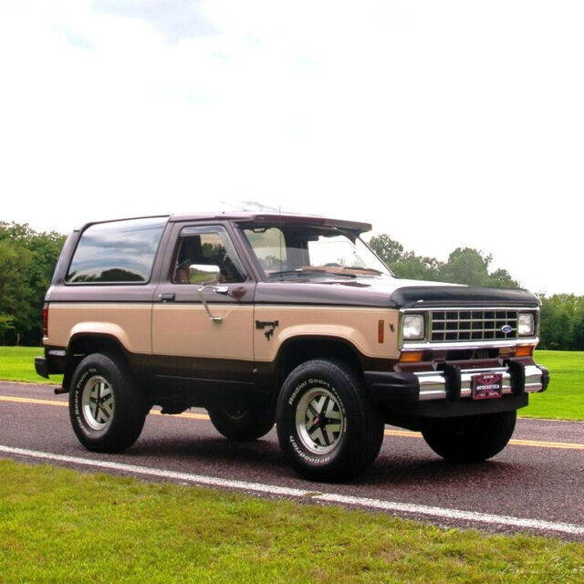 1984 Brown Ford Bronco II SUV