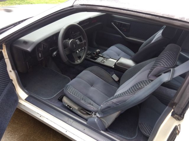 1984 White Chevrolet Camaro Coupe