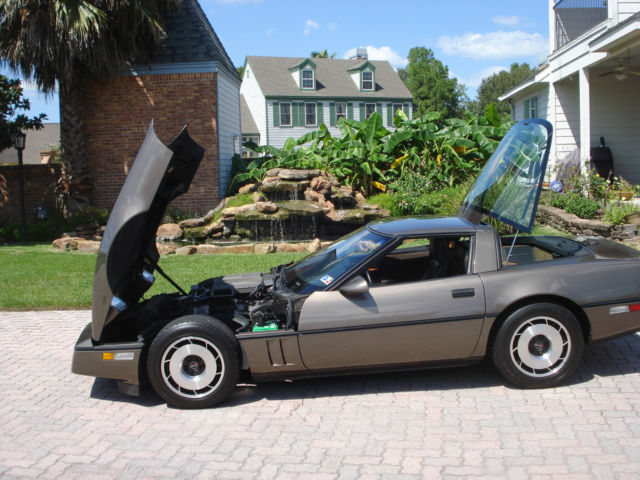 1984 Deep Metallic Bronze Chevrolet Corvette Hatchback
