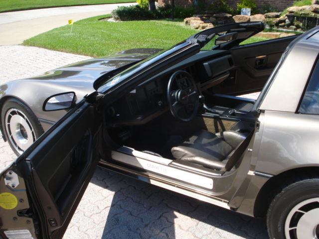 1984 Deep Metallic Bronze Chevrolet Corvette Hatchback
