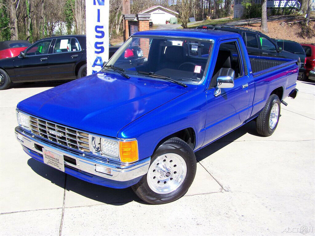 1985 Blue Toyota Pickup