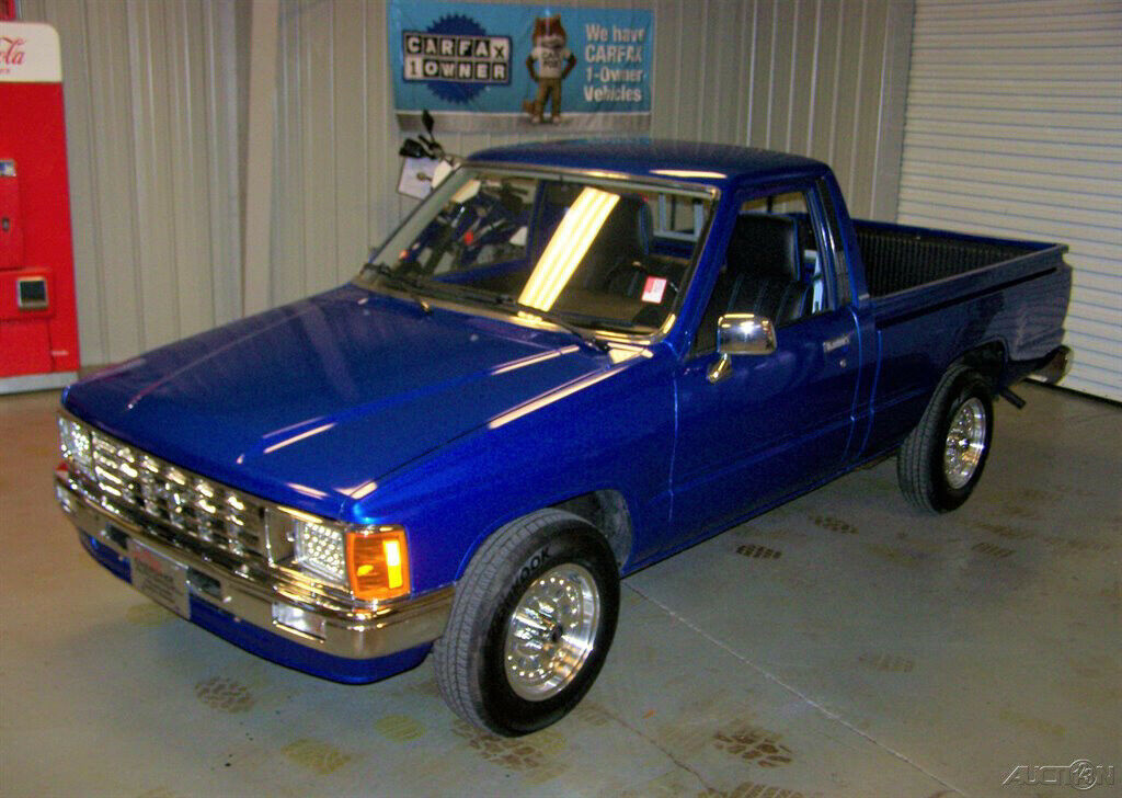 1985 Blue Toyota Pickup