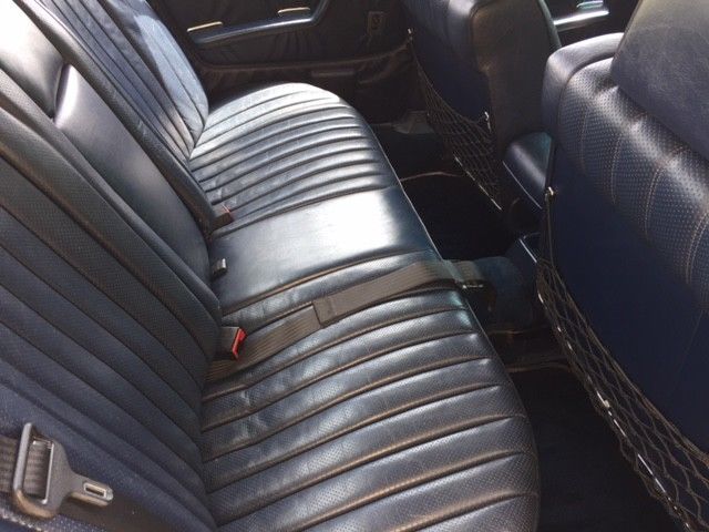 1985 Crystal blue metallic Mercedes-Benz 300-Series Sedan