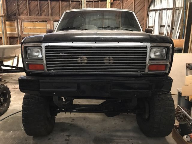 1985 Black Ford F-250 Standard Cab Pickup