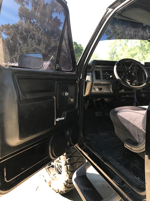 1985 Black Ford F-250 Standard Cab Pickup