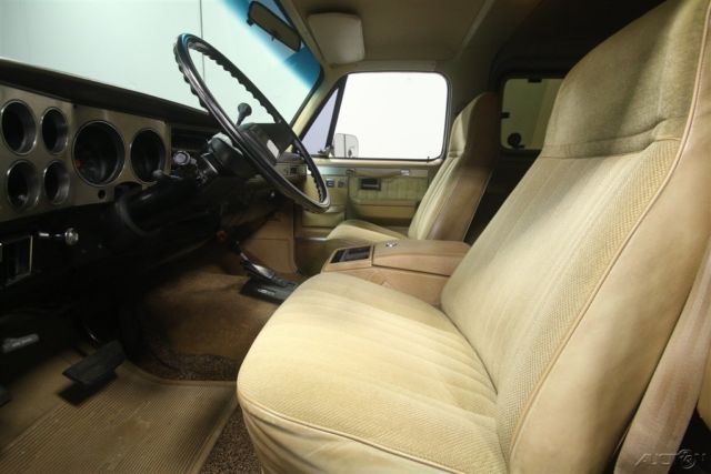 1985 Black Chevrolet Blazer