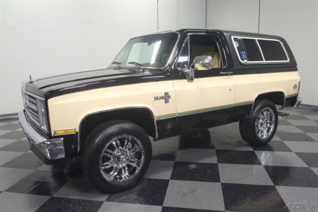 1985 Black Chevrolet Blazer