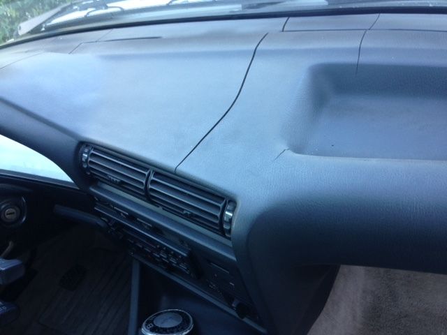 1985 White BMW 3-Series Sedan