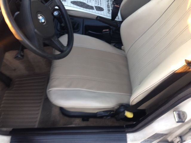 1985 White BMW 3-Series Sedan