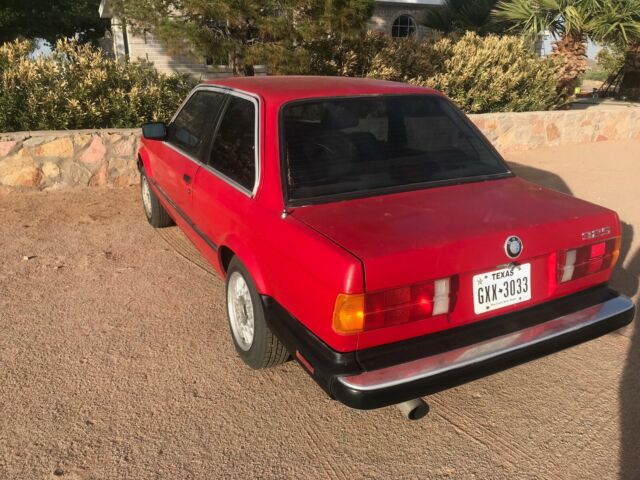 1985 Red BMW 3-Series Coupe