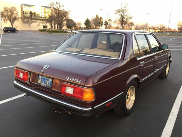1985 Burgundy BMW 5-Series Sedan
