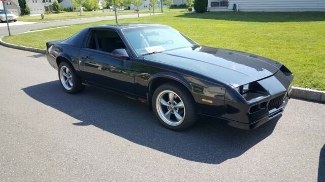 1985 Black Chevrolet Camaro Coupe