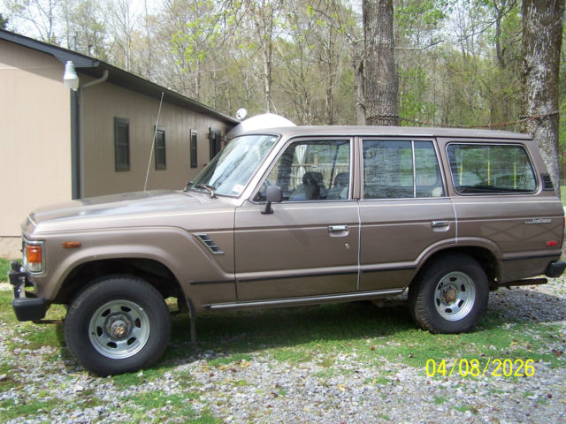 1985 brown Toyota Land Cruiser