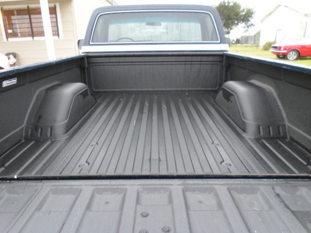 1985 Blue Chevrolet C-10 Standard Cab Pickup
